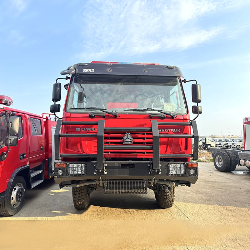 HOWO 4*4 new or used 8cbm specialized vehicle fire truck