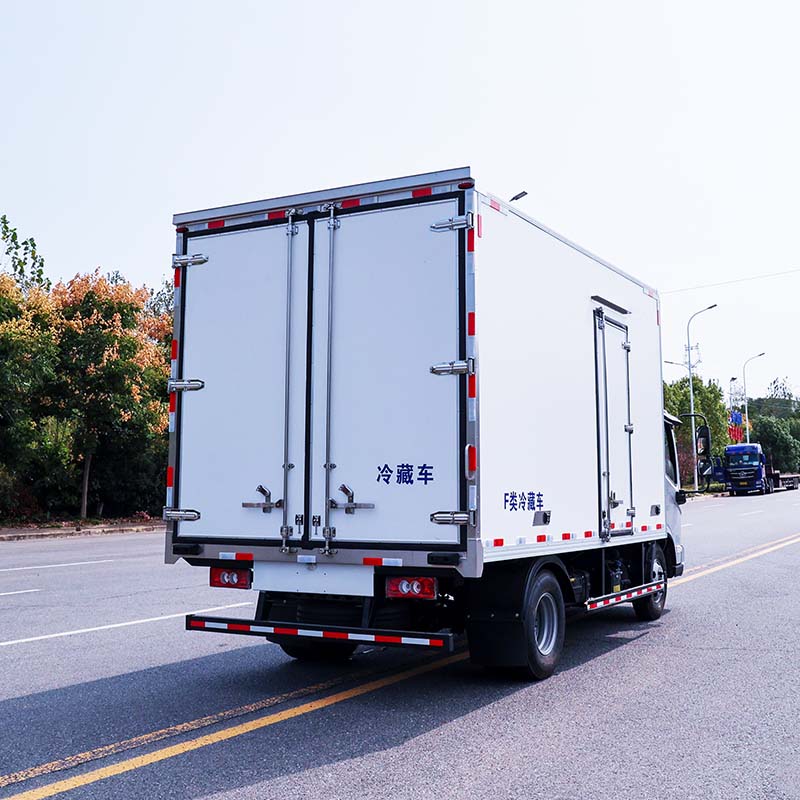 Camion frigorifique Foton 4 tonnes de haute qualité à vendre en Chine