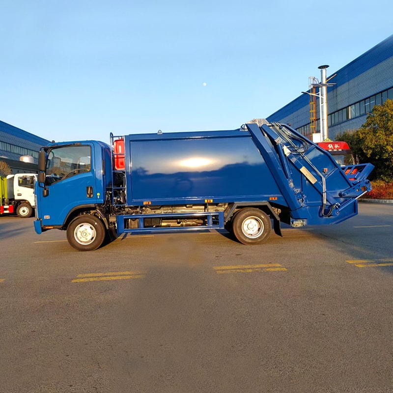 ISUZU новый или б/у 4x2 7 CBM мусоровоз с уплотнителем для продажи