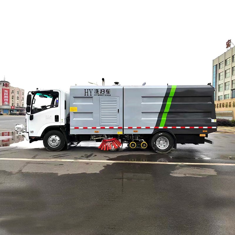 Balayeuse autonettoyante à haute pression ISUZU 4cbm