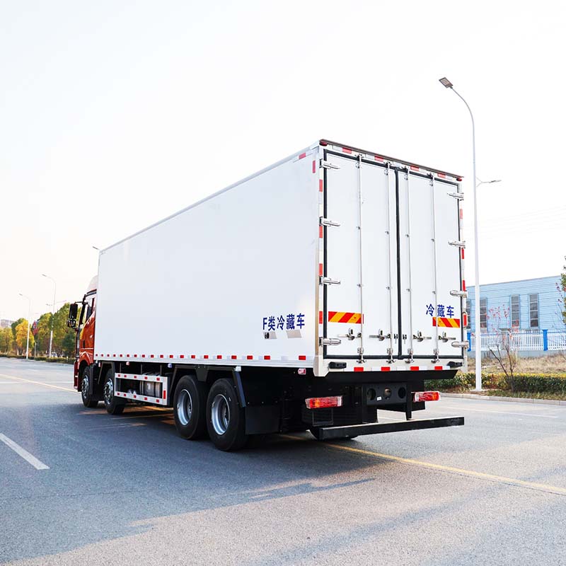 Faw 9.6m  Drive Type Refrigerated Cold Van Truck For Sales