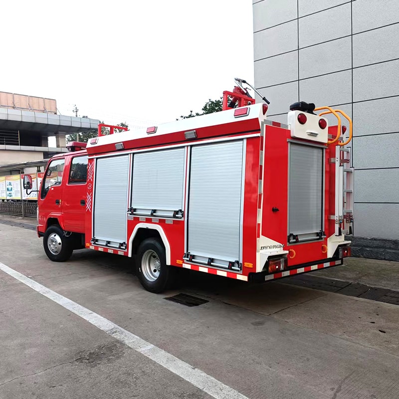 ISUZU 3000L Water Tank Fire Fighting Rescue Truck for Sale