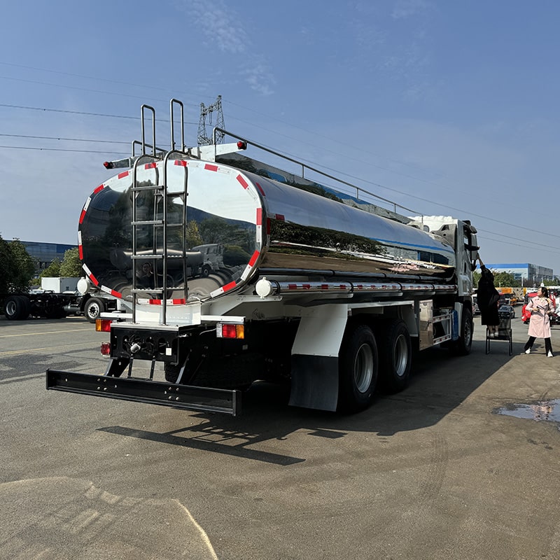 ISUZU 6×4 20m3 aluminum alloy tank truck for Price