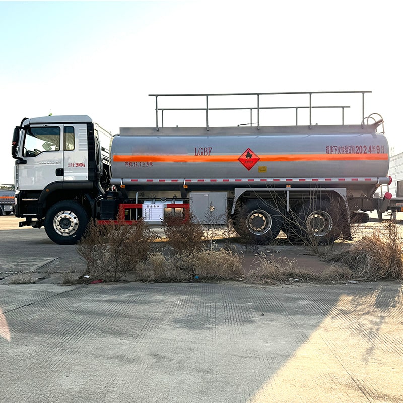 HOWO new or used 6*4 16 ton oil diesel fuel tank truck