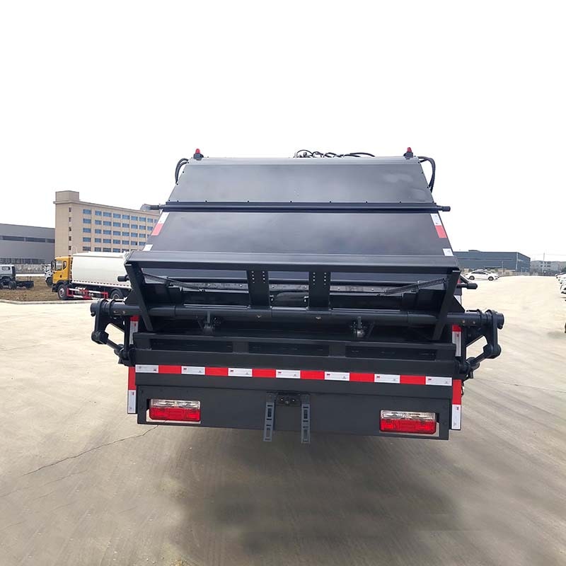 Dongfeng 6ton 9cbm Compressed Garbage Truck