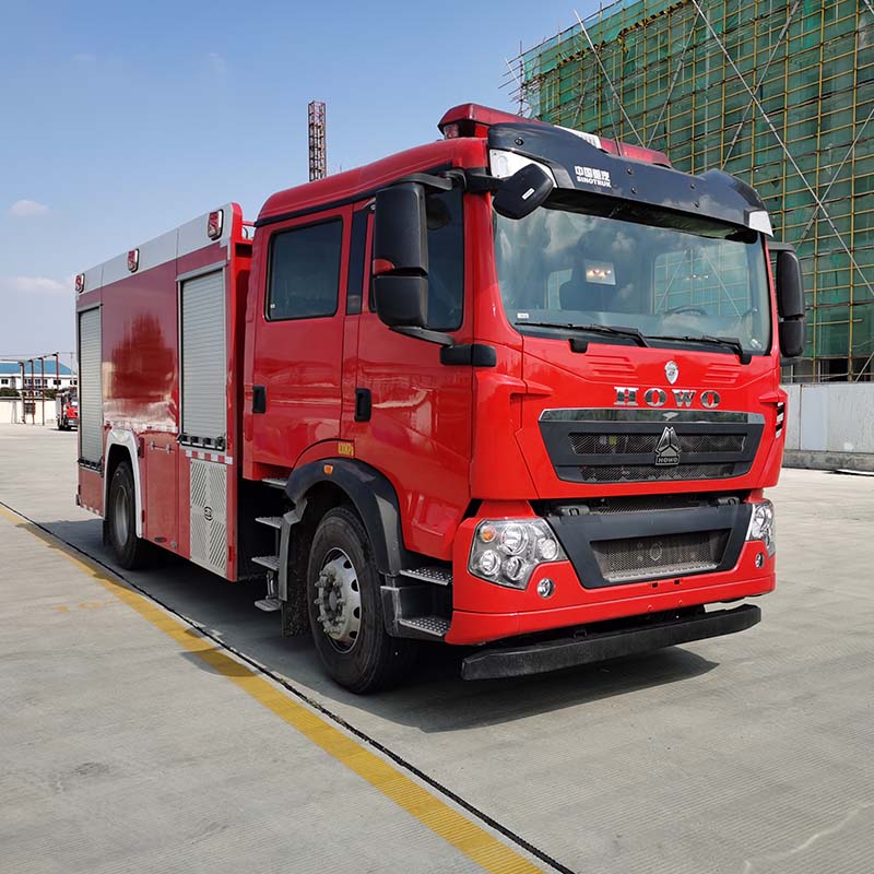 Howo 8ton Water Foam Tank  Fire fighting Truck