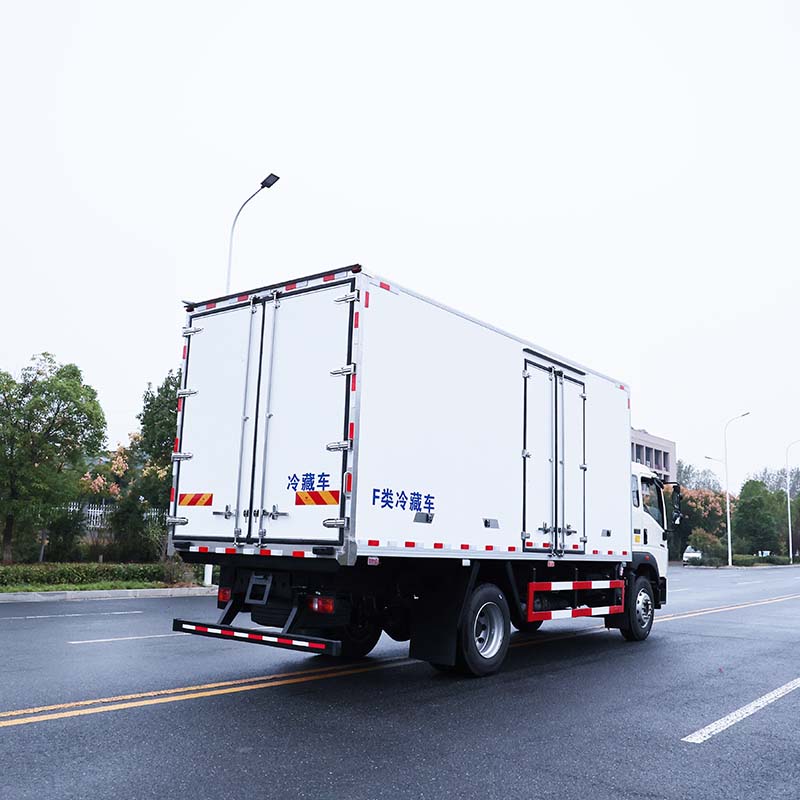 Camion fourgon frigorifique HOWO RHD 4X2 6,8 m