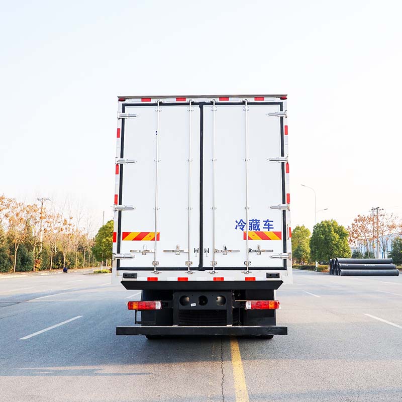 Faw 9.6m  Drive Type Refrigerated Cold Van Truck For Sales