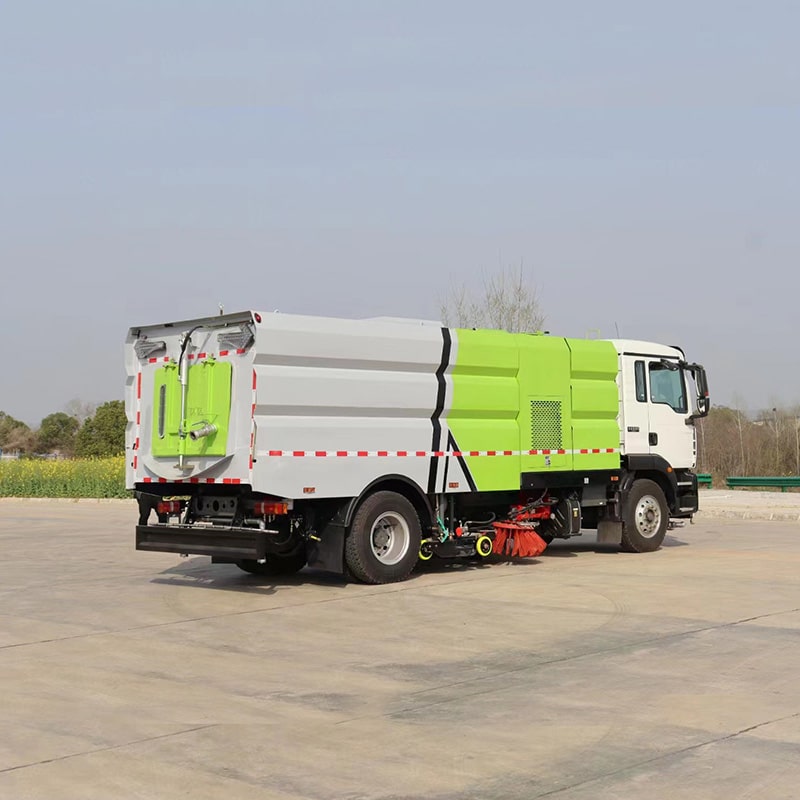 SINOTRUK high quality 4*2 new or used sweeper-washer truck
