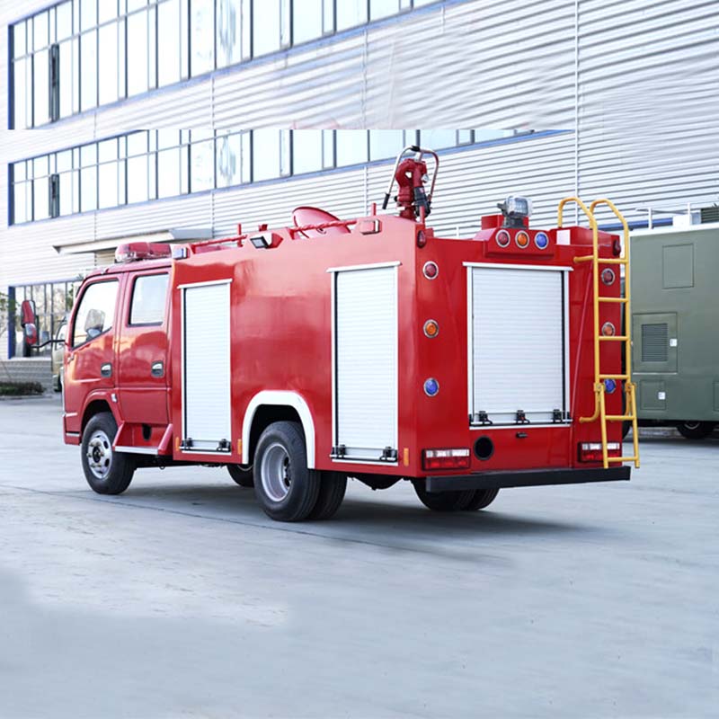 DongFeng 4x2 2000 Liters Fire Fighting Truck