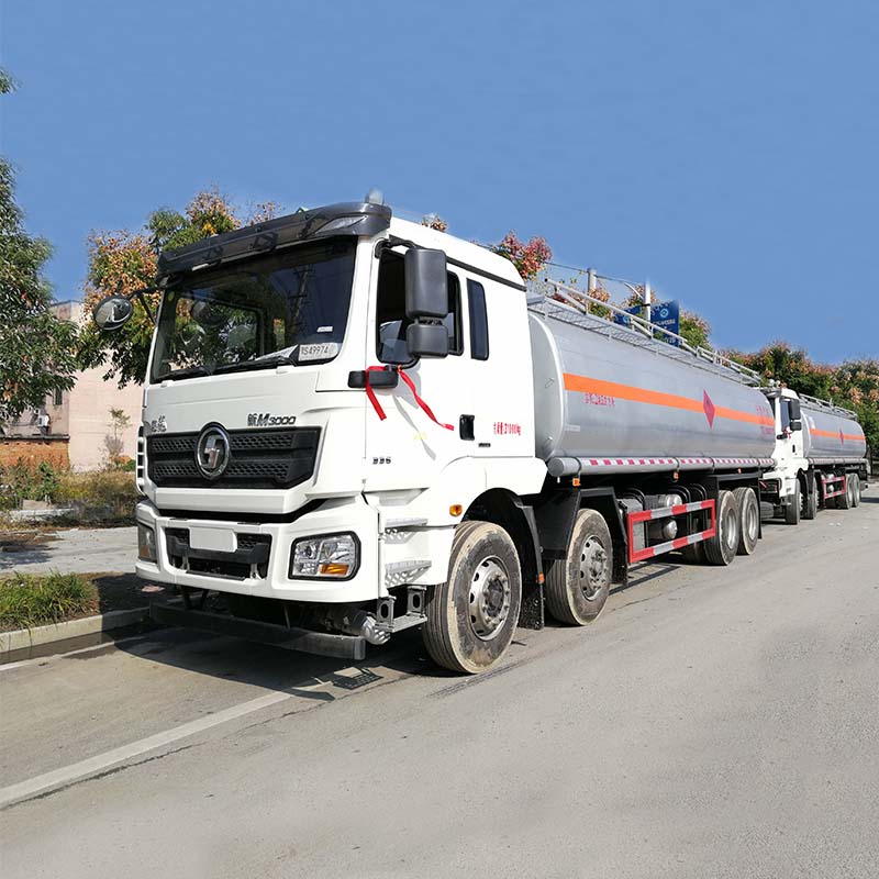 SHACMAN 30000L fuel tank truck