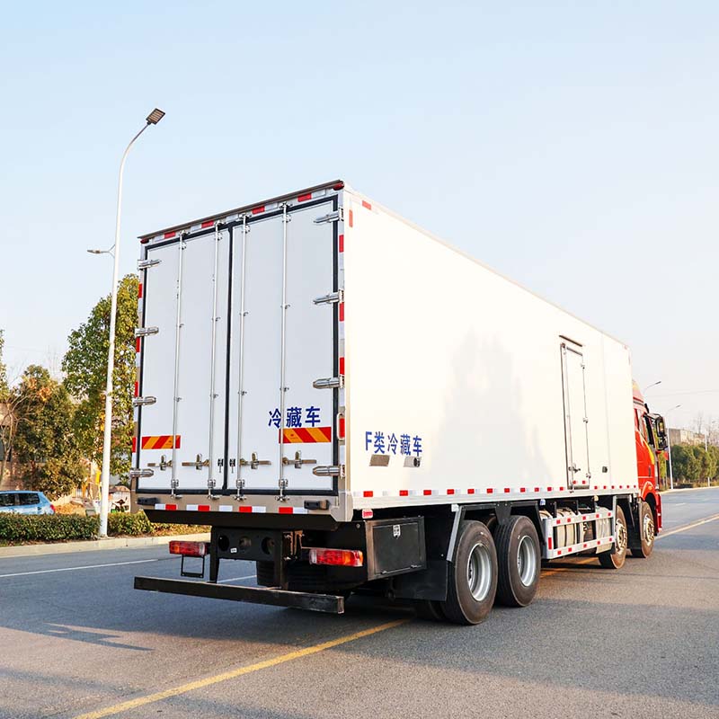Faw 9.6m  Drive Type Refrigerated Cold Van Truck For Sales