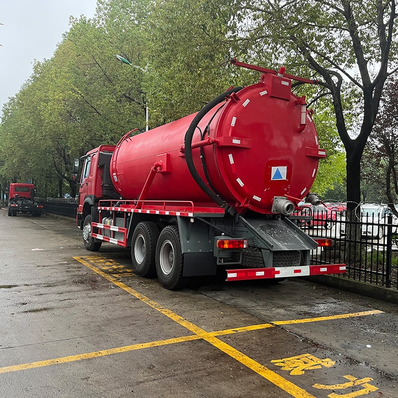 HOWO 22 cubic drainage jetting vacuum sewage suction truck