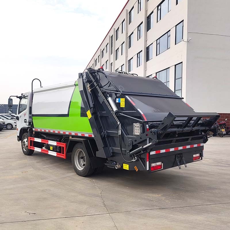 Dongfeng 6ton 9cbm Compressed Garbage Truck