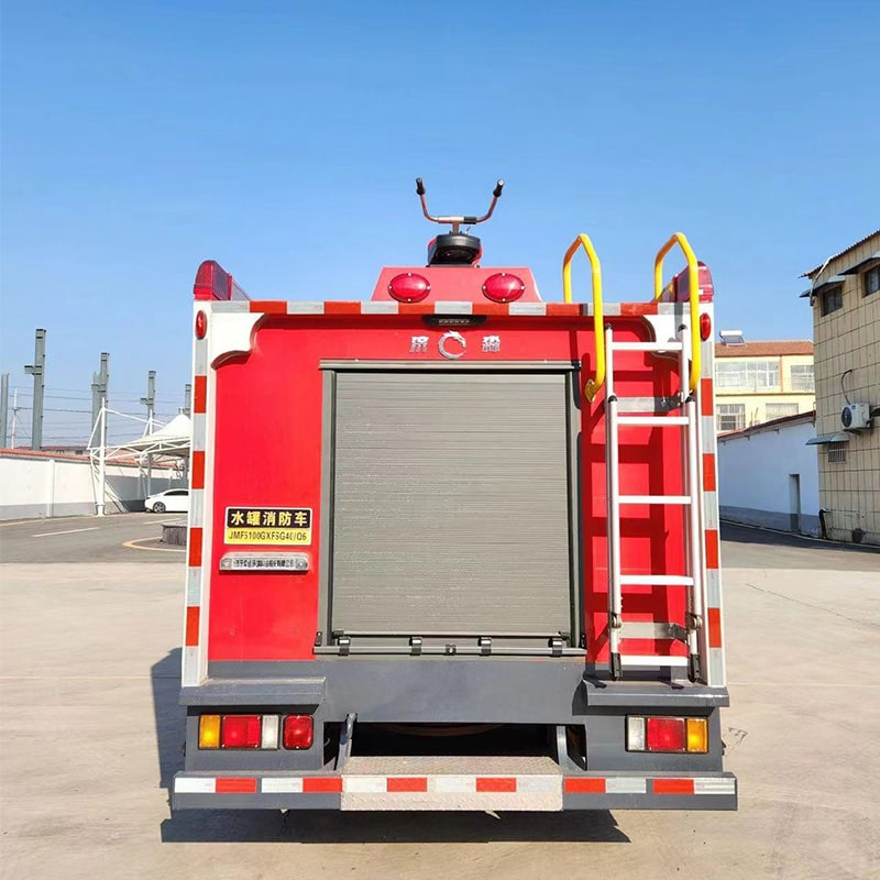شاحنة إطفاء ISUZU 4*2 جديدة أو مستعملة 4cbm عالية الجودة