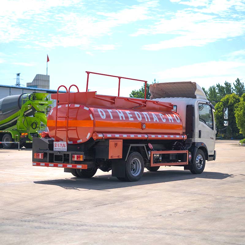 Howo 5CBM Mobile Refueling Tank Truck