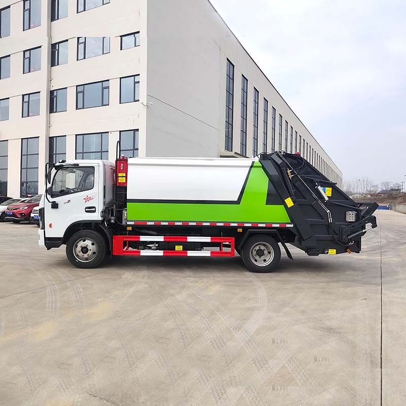 Dongfeng 6ton 9cbm Compressed Garbage Truck