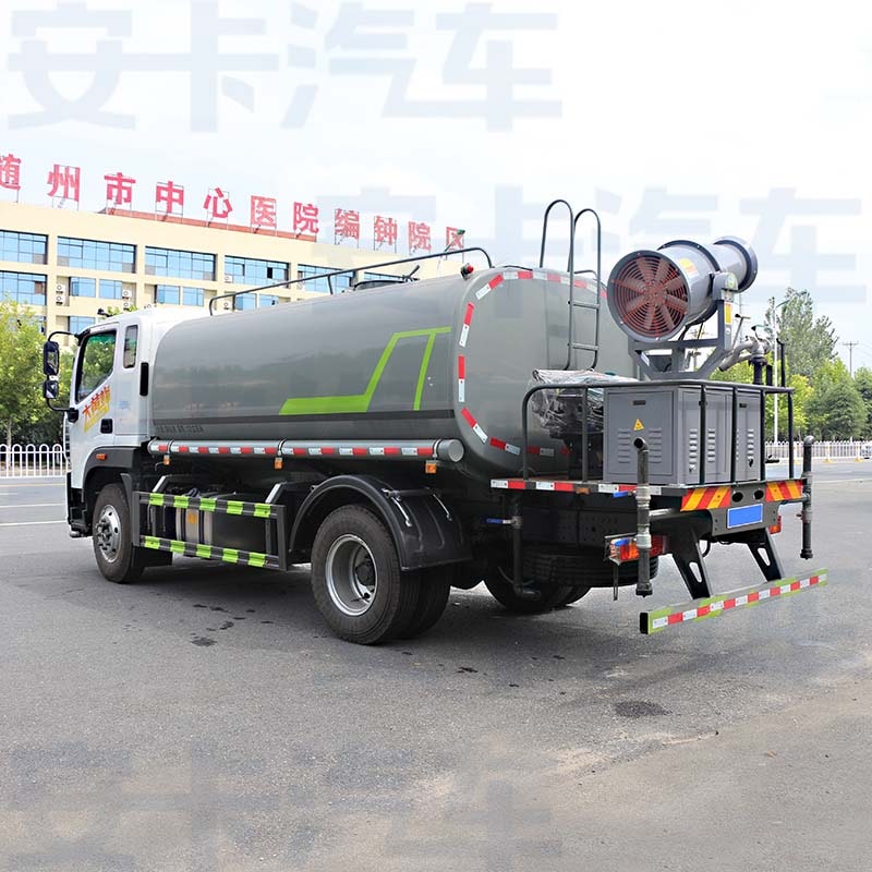 Camion-citerne d'eau Foton Camion d'eau de 15 000 litres